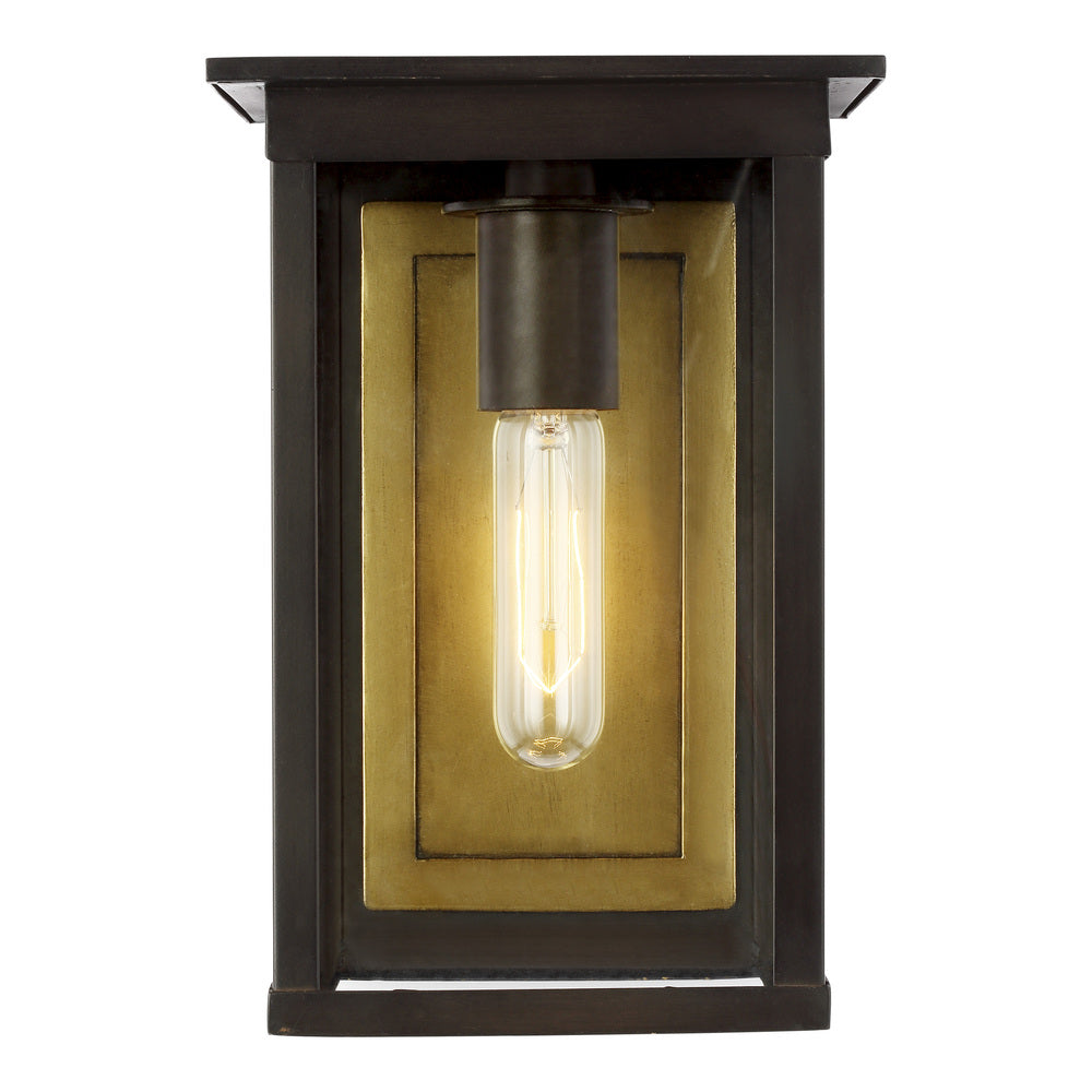 Freeport Small Outdoor Wall Lantern